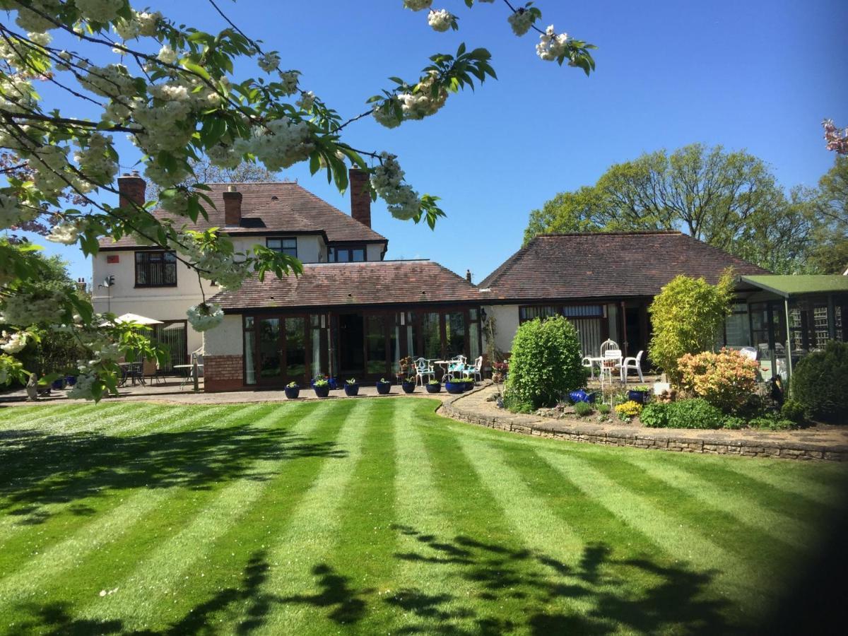 Orchard Side Bed And Breakfast Hanley Swan Exterior photo