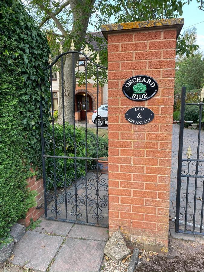 Orchard Side Bed And Breakfast Hanley Swan Exterior photo