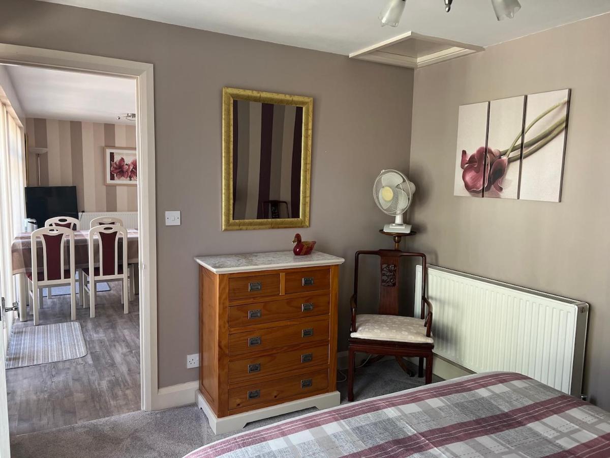 Orchard Side Bed And Breakfast Hanley Swan Exterior photo